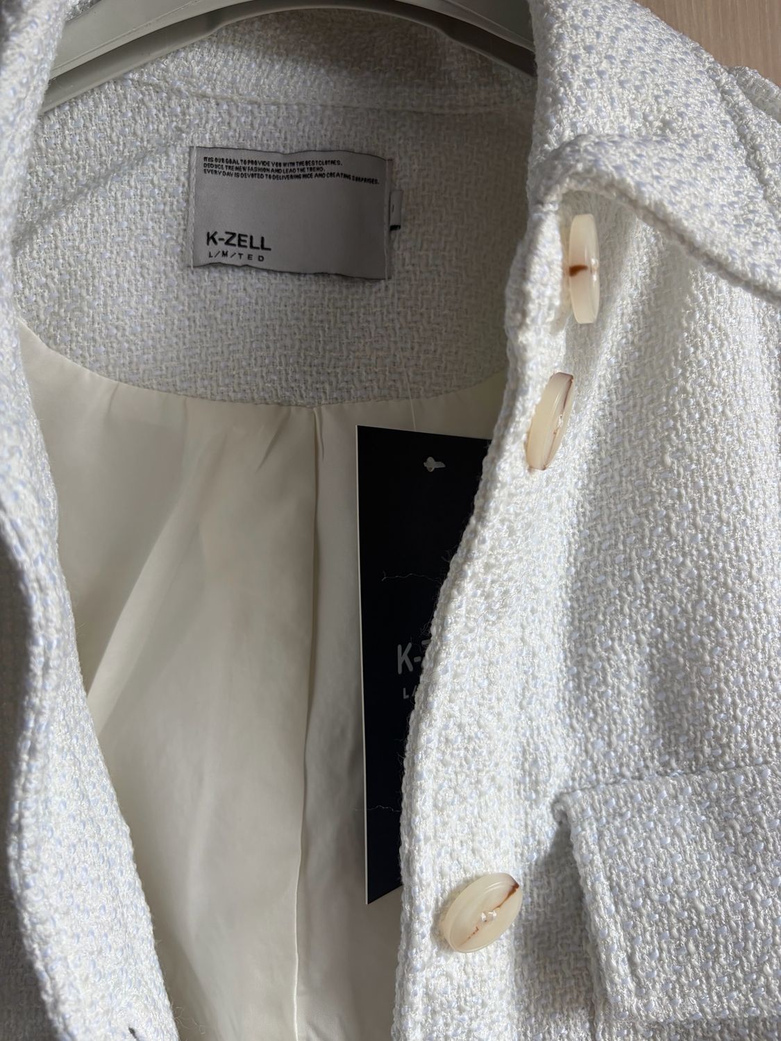 Tweed Tussenseizoen Jasje met Zakdetails – Ecru &amp; Antraciet- Kort Jasje voor Dames