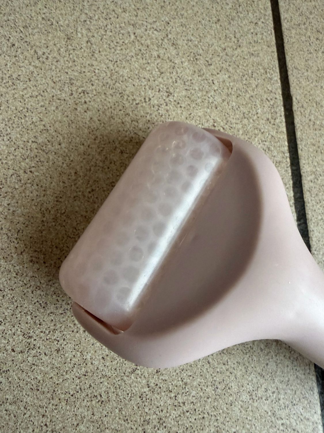 Ijsroller Massage- ❄️ Bye bye puffiness &amp; tension – hello Ice Roller!