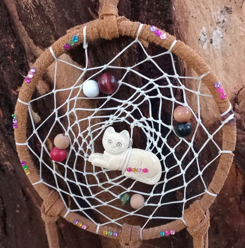 Handcrafted 13cm ring bone Dream Catcher with cat totem