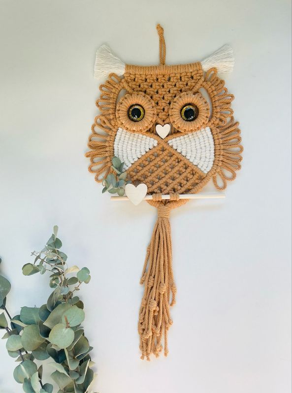 Uil macramé wandhanger