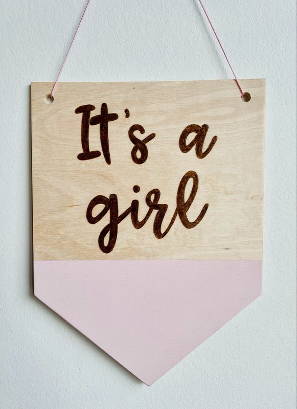 Vlagje hout &quot;It&#39;s a girl&quot;