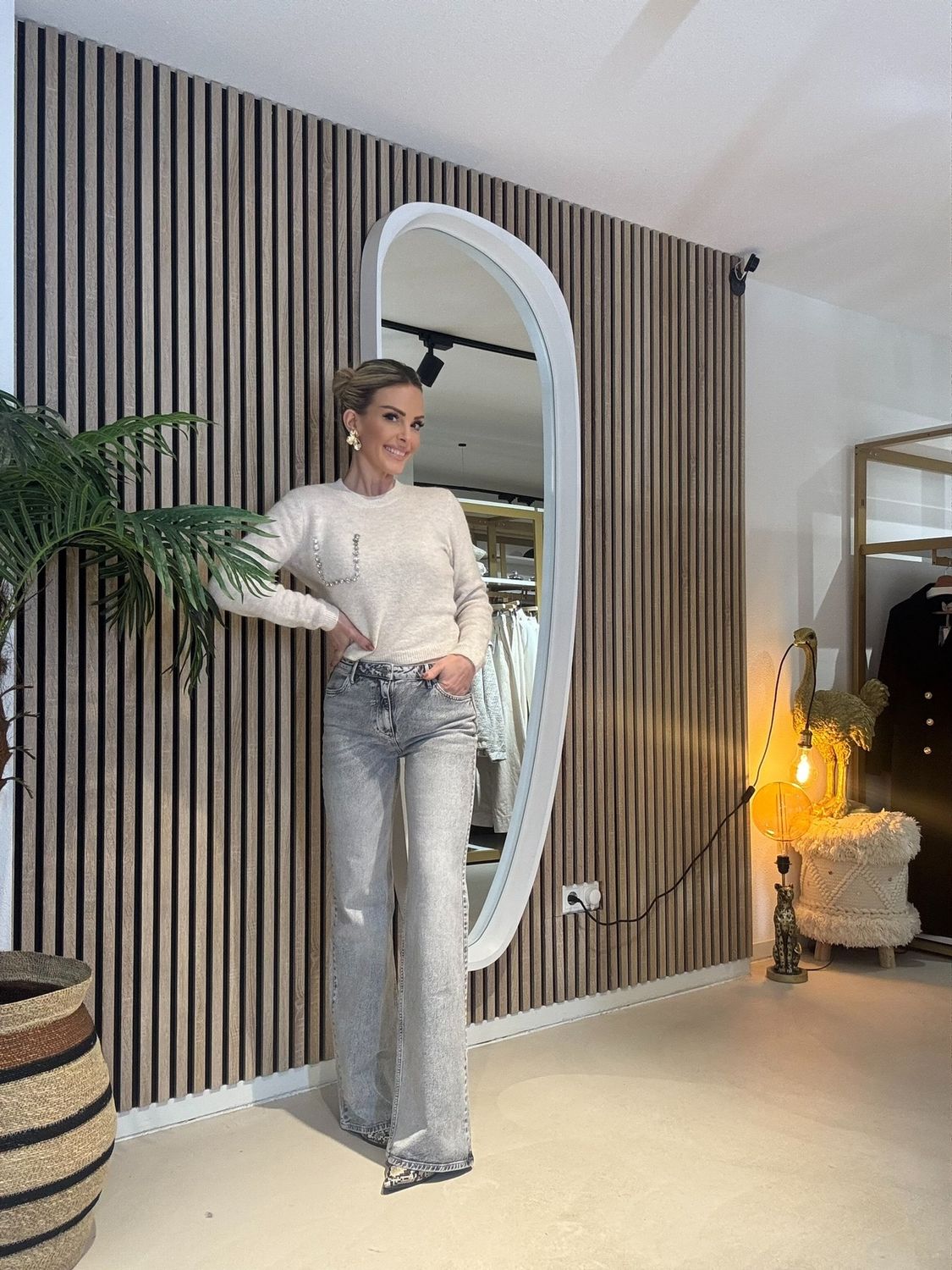 Elisa - Straight Leg Jeans