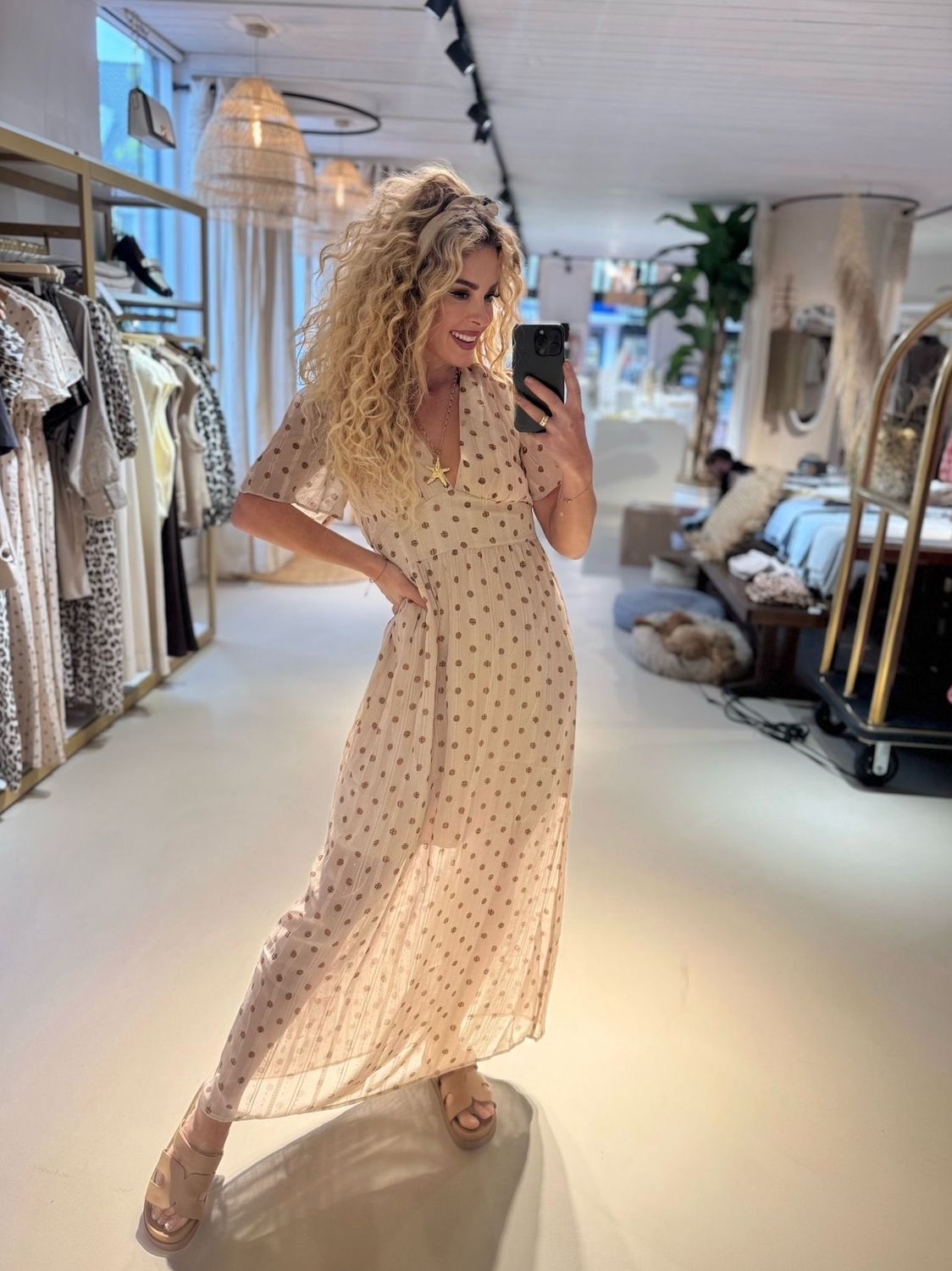 Dress Dots