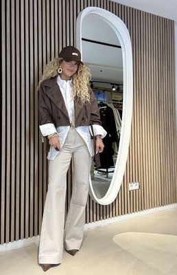 Short trenchcoat suedine