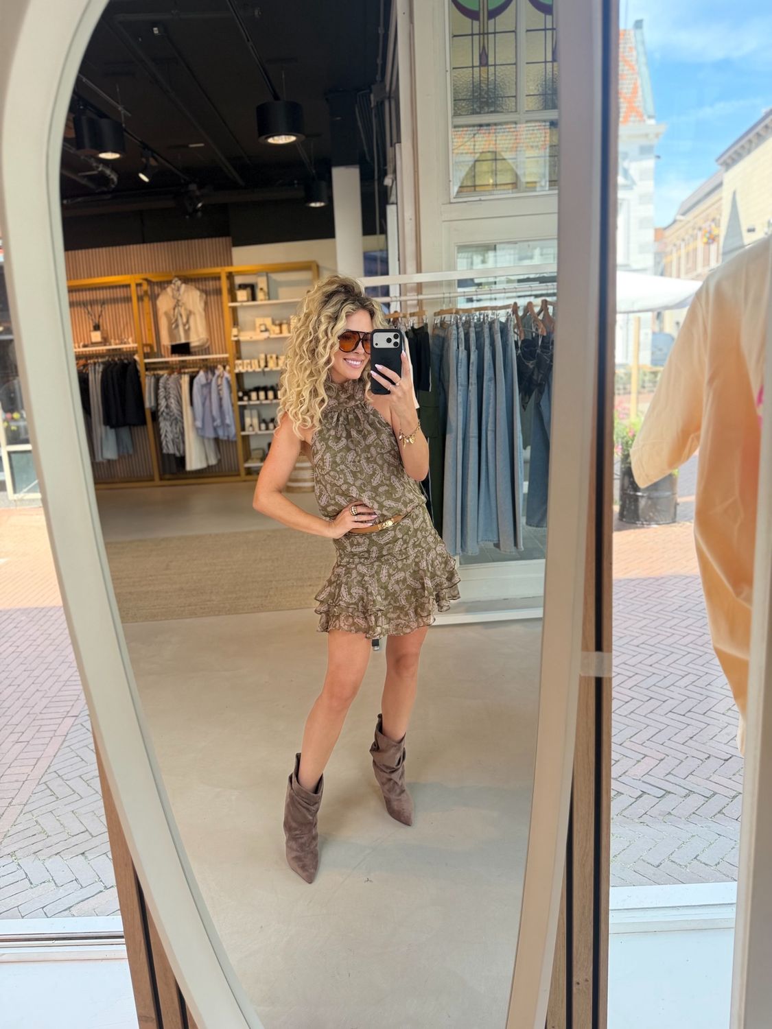 Short dress halter
