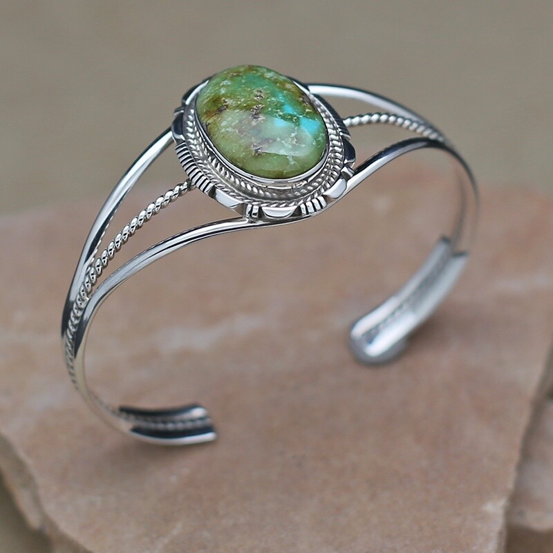 Single stone cuff bracelet