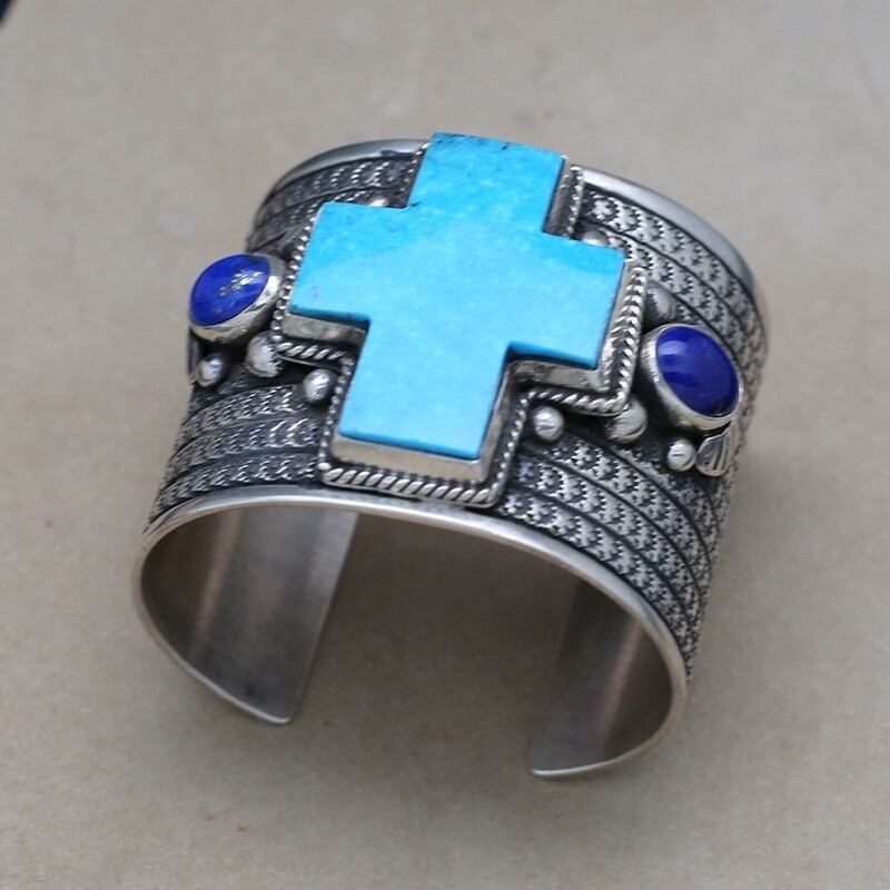 Guy Hoskie large cuff bracelet-BC 1416