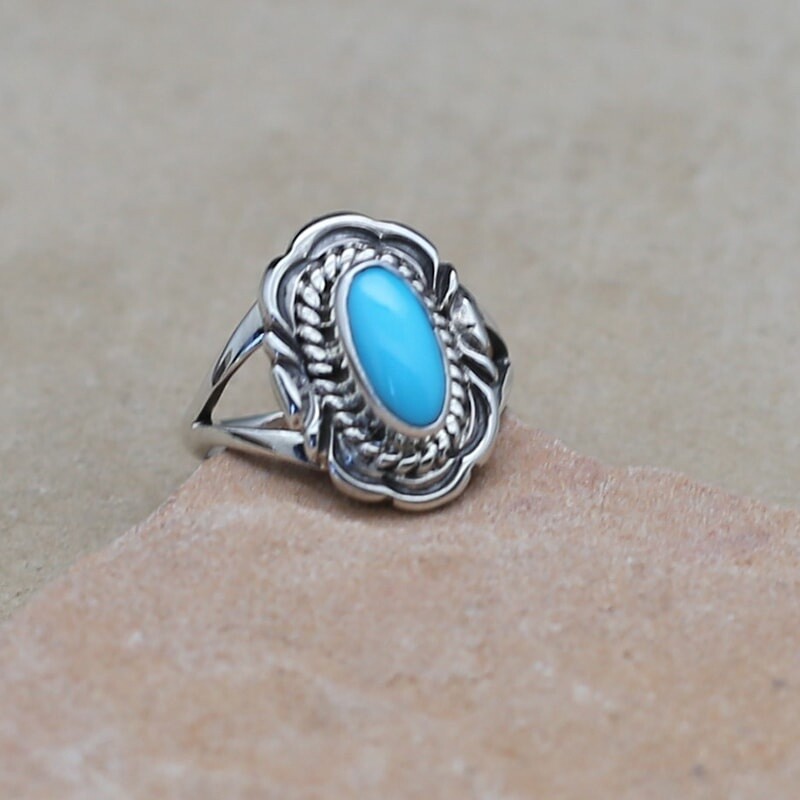 Small turquoise ring