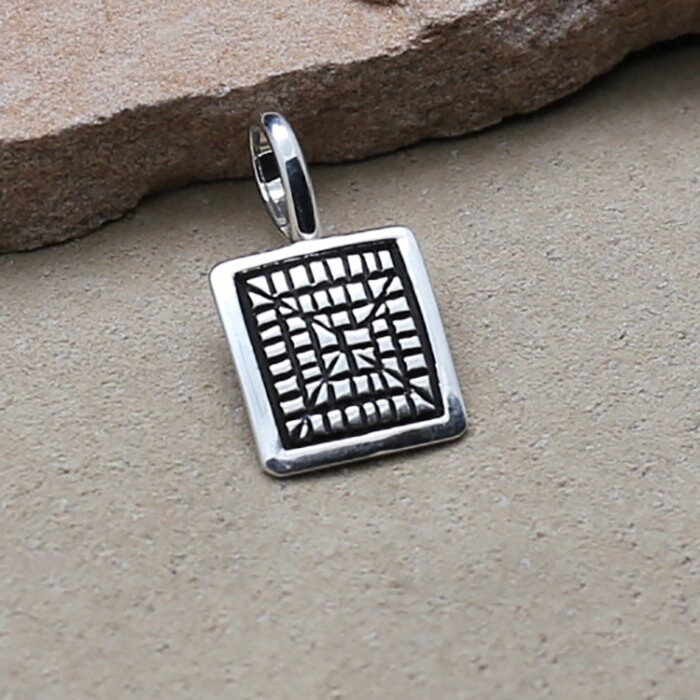 Basket weave small square pendant