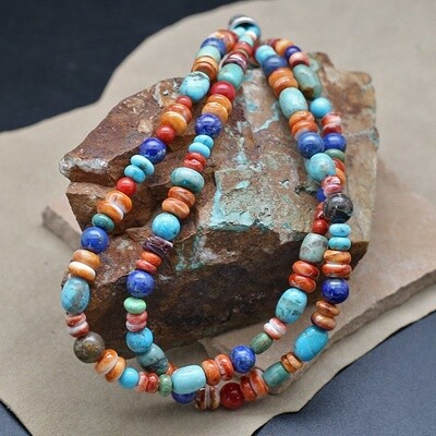 Double strand bead necklace