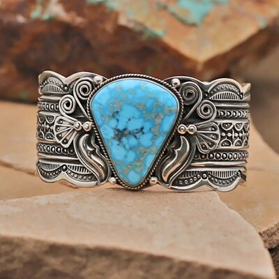 Single stone "water-web" turquoise bracelet