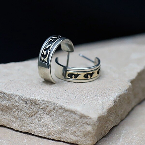NAVAJO 1/2 HOOP EARRING W/14KT GOLD