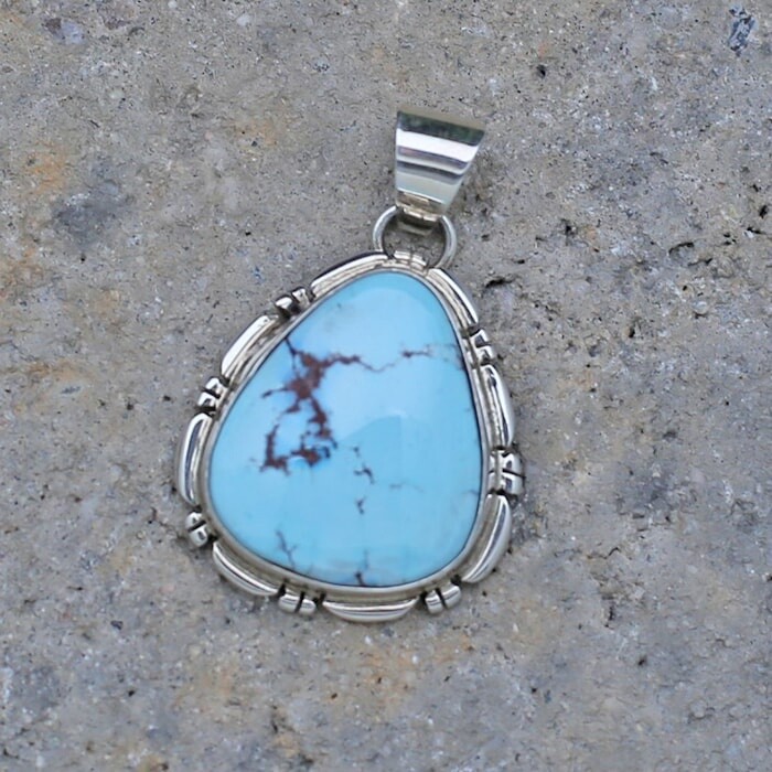 Small tear drop shaped pendant-ANA 1523