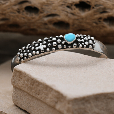 Thin 3/8&quot; Turquoise bracelet with Rain Drop design