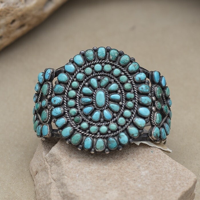Vintage Native American Jewelry in Tucson - Spirit of Santa Fe Vintage Native American Jewelry in Tucson - Spirit of Santa Fe