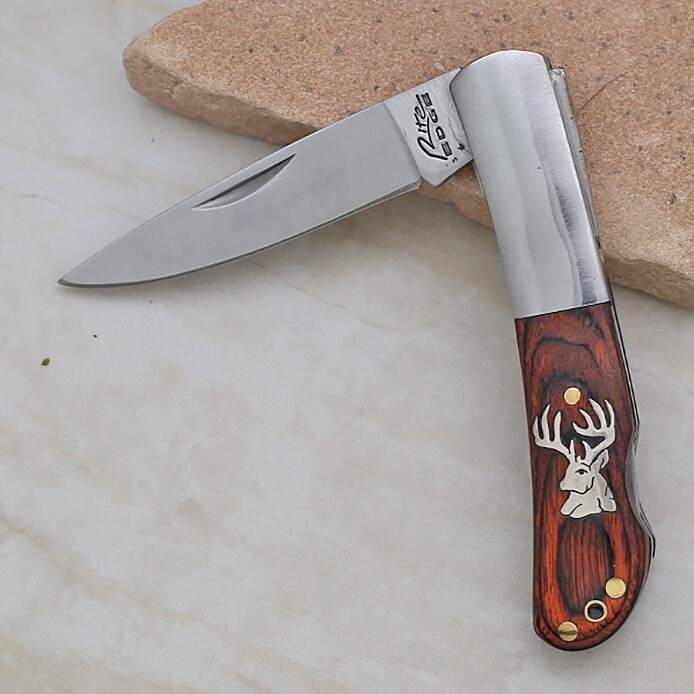 Small pocket knife w/ silver inlay Elk head