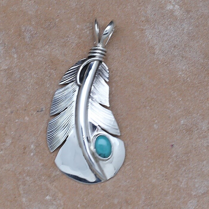 Curved feather pendant with turquoise-BIL 680