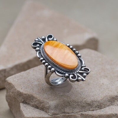 Silver scroll design spiny oyster shell ring-Bil 489