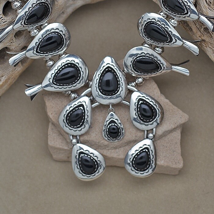 Vintage Navajo squash blossom necklace w/black onyx