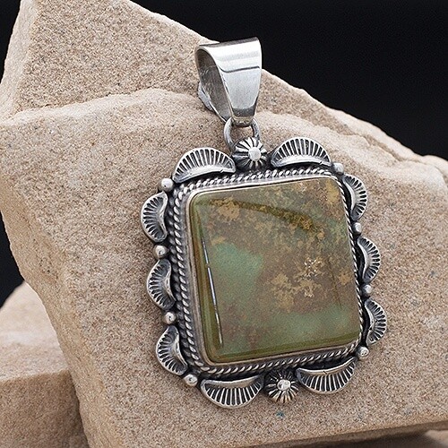 Square King&#39;s Manassa Turquoise pendant