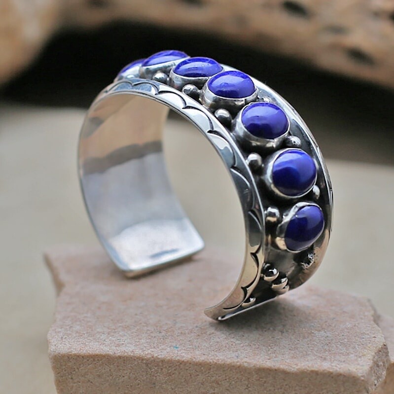 Triangle wire 9 stone bracelet