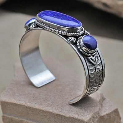 Philbert Secatero lapis bracelet