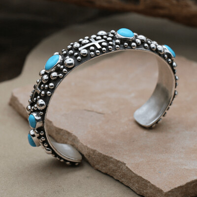Akee Douglas 1/2" turquoise bracelet - Rain Drop design