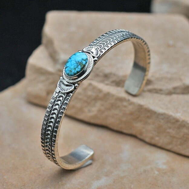 ANA 1379 - Heavy gauge silver bracelet, Kingman turquoise