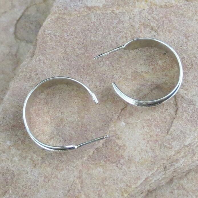 SILVER EAGLE FEATHER EARRINGS