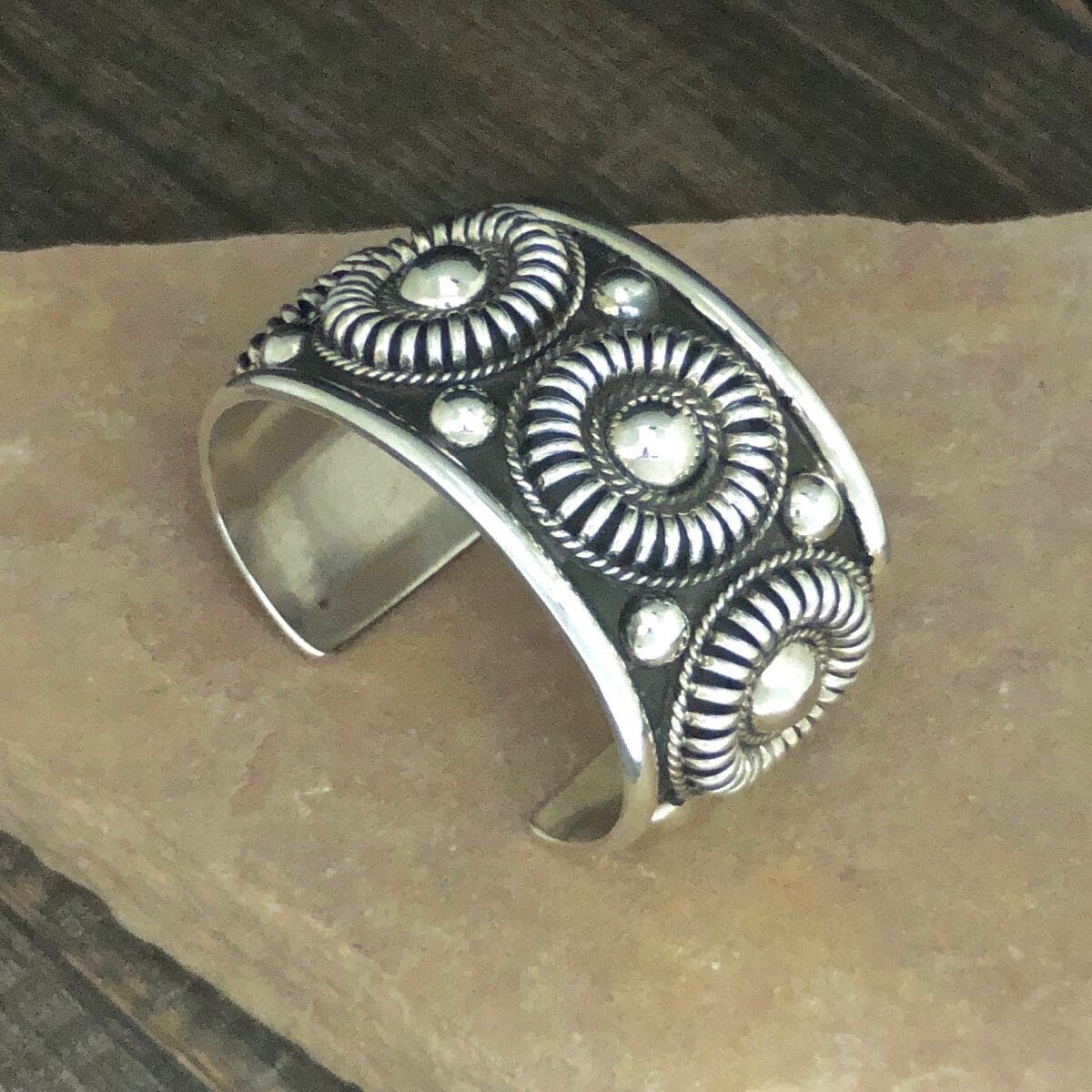 BIL 227 Navajo Bracelet