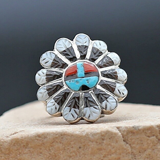 Zuni 155 - Vintage curved &amp; textured sunface ring