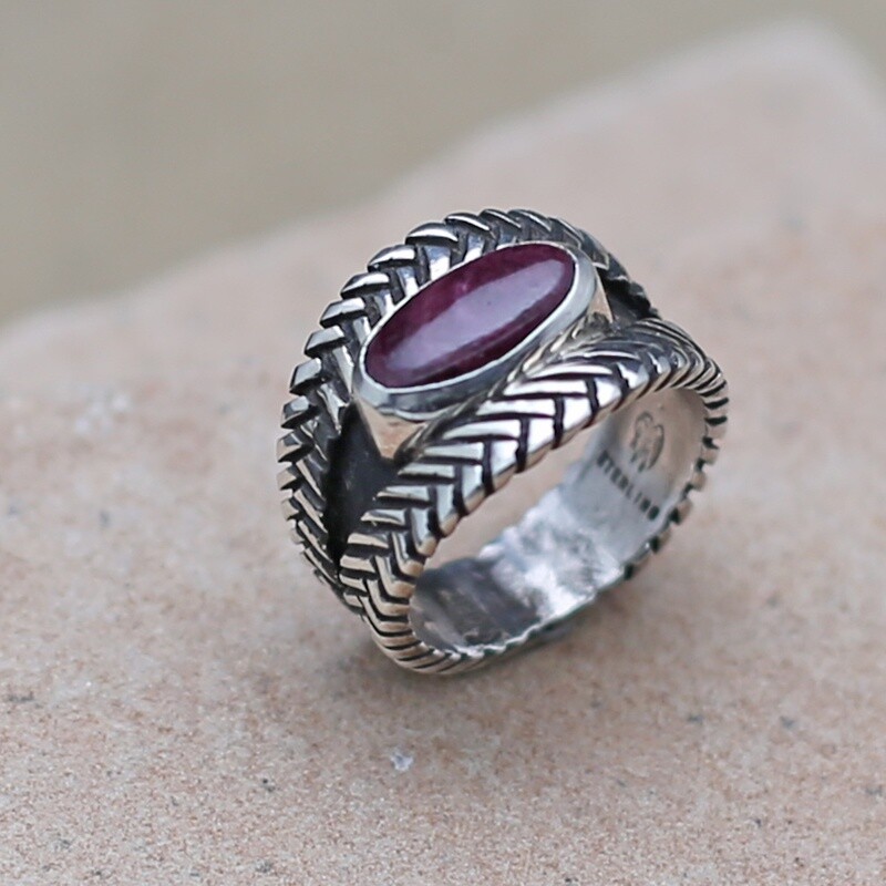 Contemporary design spiny oyster shell ring