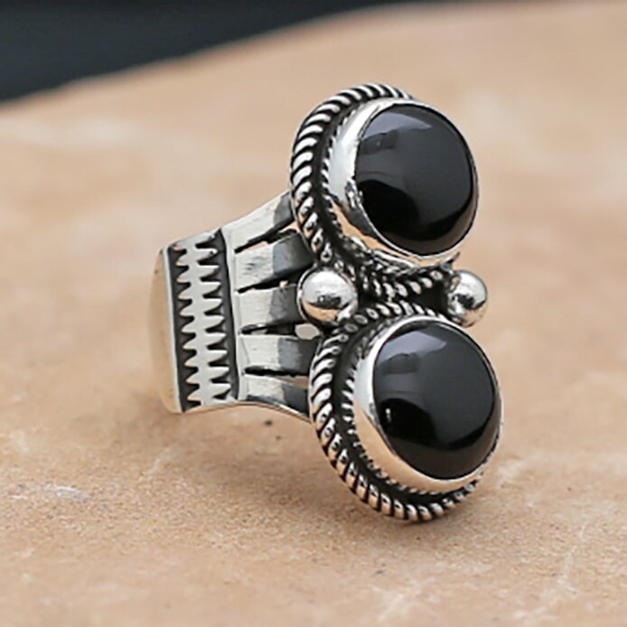 Two stone onyx ring, Ring Size: 8.0