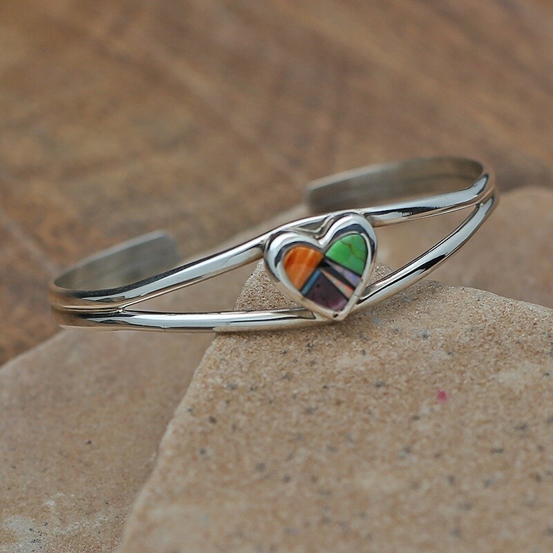 Inlay heart bracelet
