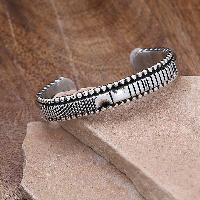 Important Navajo President Jon Nez Sterling Silver Native American Bracelet Important Navajo President Jon Nez Sterling Silver Native American Bracelet