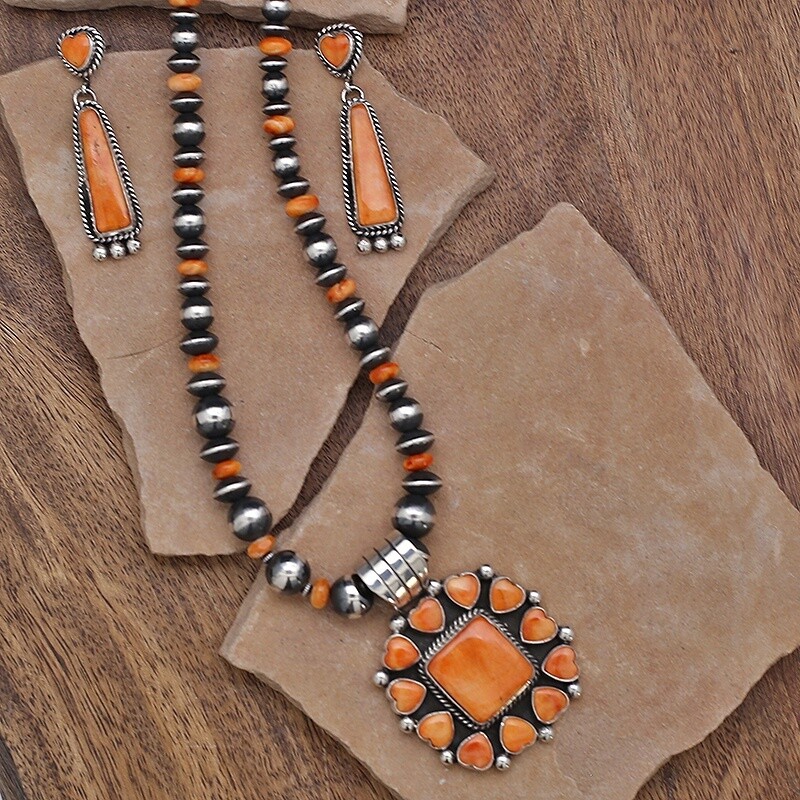 Orange spiny oyster shell necklace set
