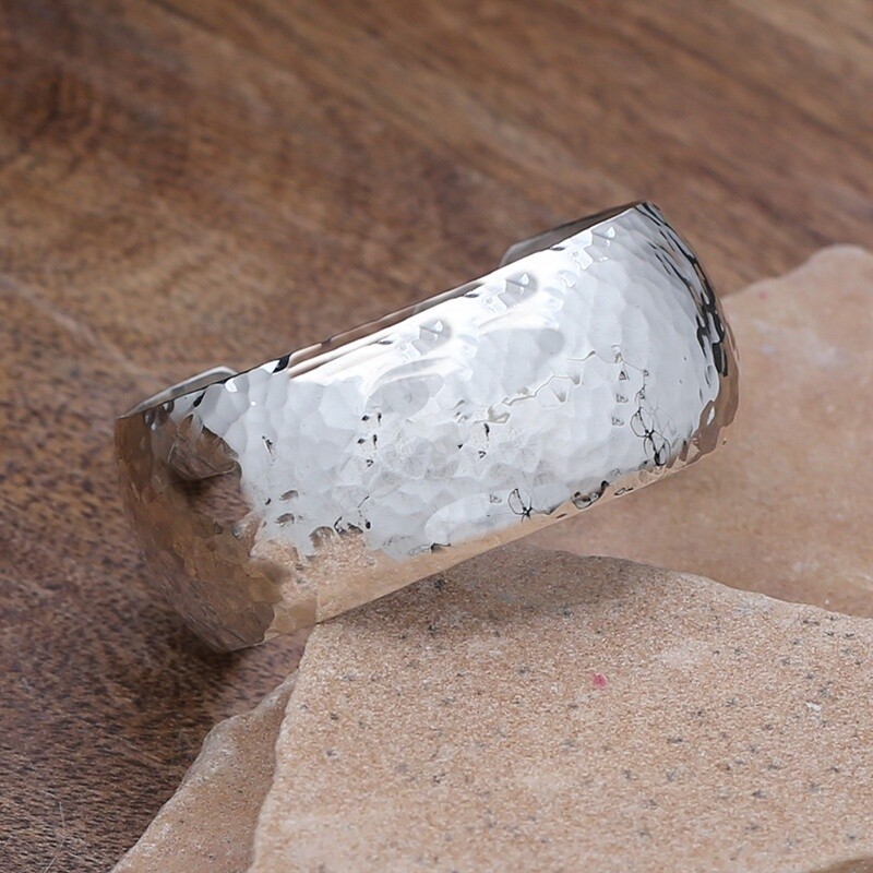 1&quot; Hammered texture cuff bracelet