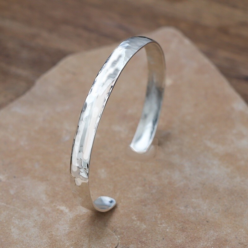 1/4&quot; Hammer texture cuff bracelet