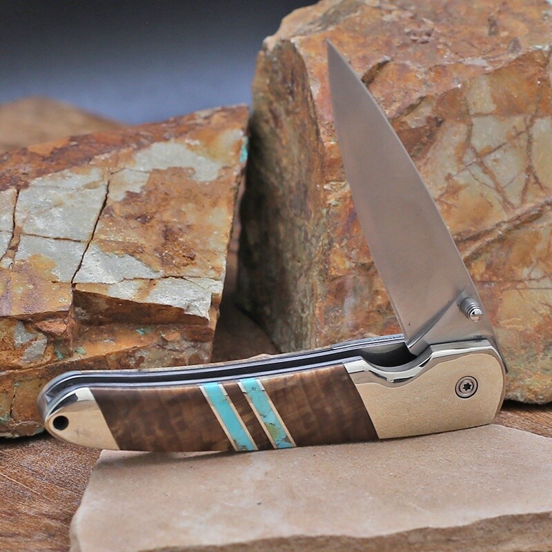 Large folding knife w/turquoise inlay