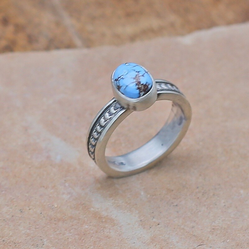 Heavy shank single stone ring