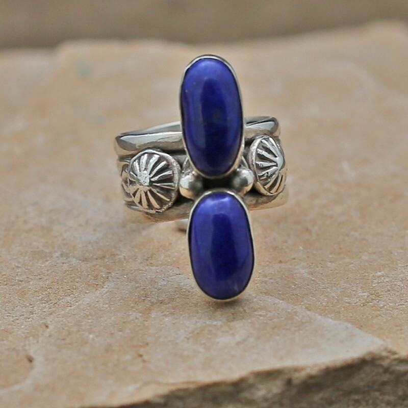 Wide band ring with Lapis