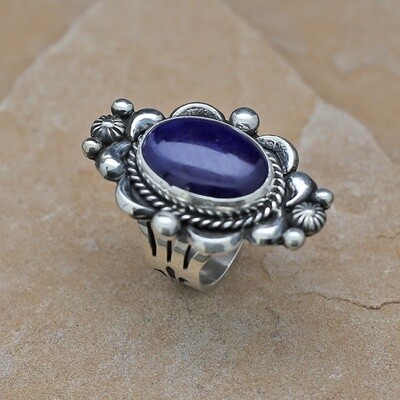 Elaborate Repousse´ ring with Lapis