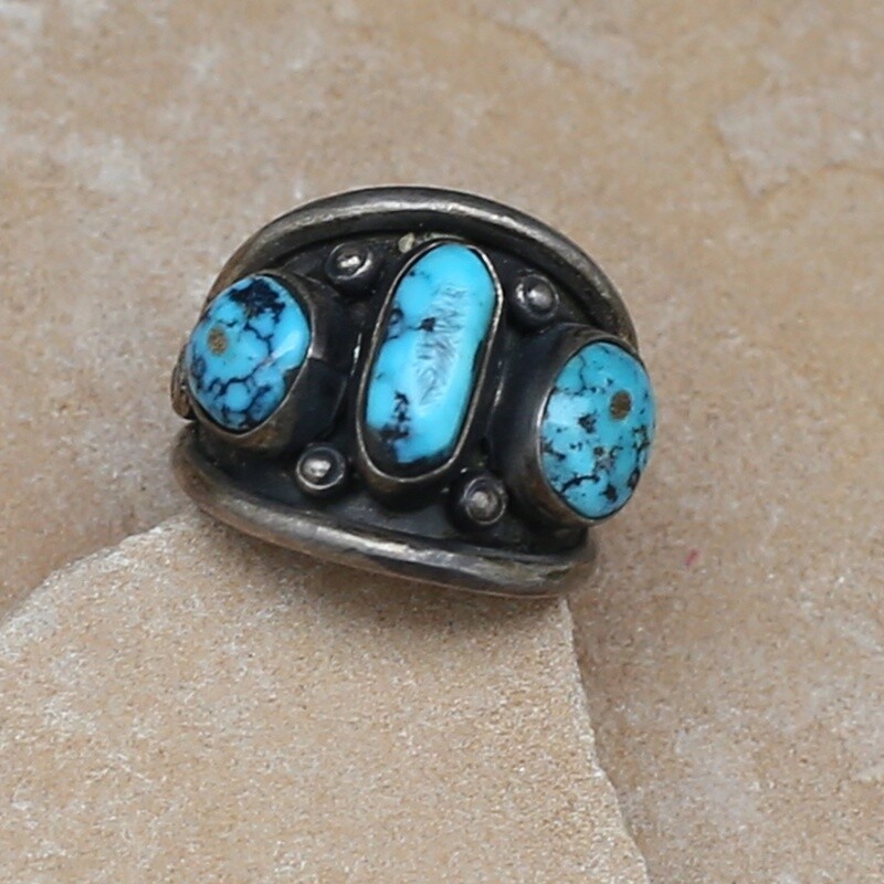 3-stone Vintage Turquoise ring