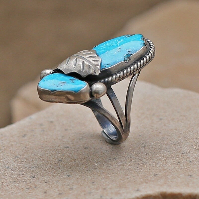 Vintage 2-stone leaf over design ring