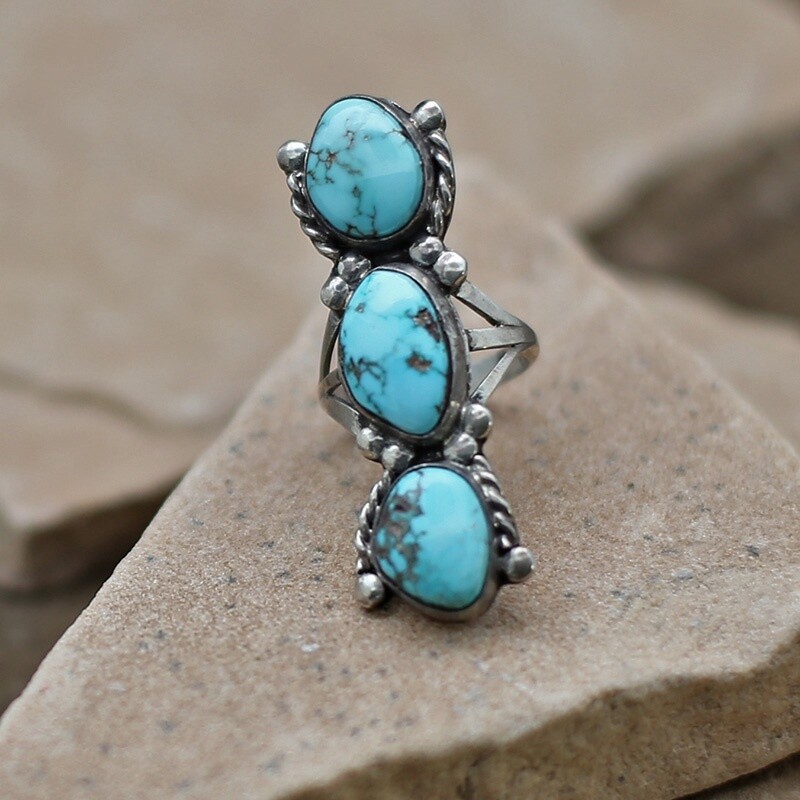 3-stone Vintage 1970s turquoise ring