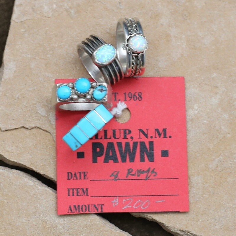 Pawn jewelry set of 4 rings