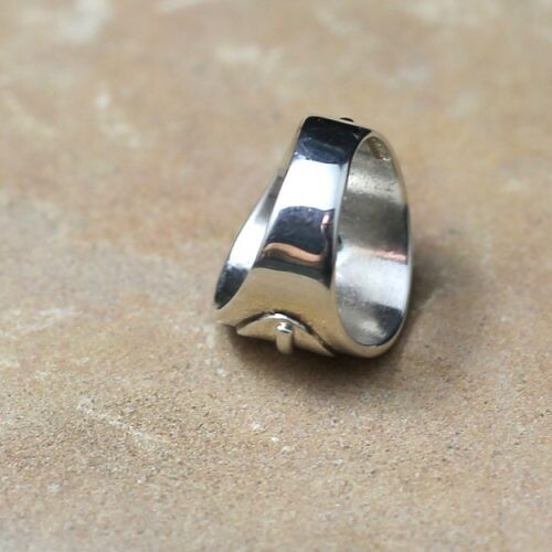 Wide silver ring w/ raised feather design