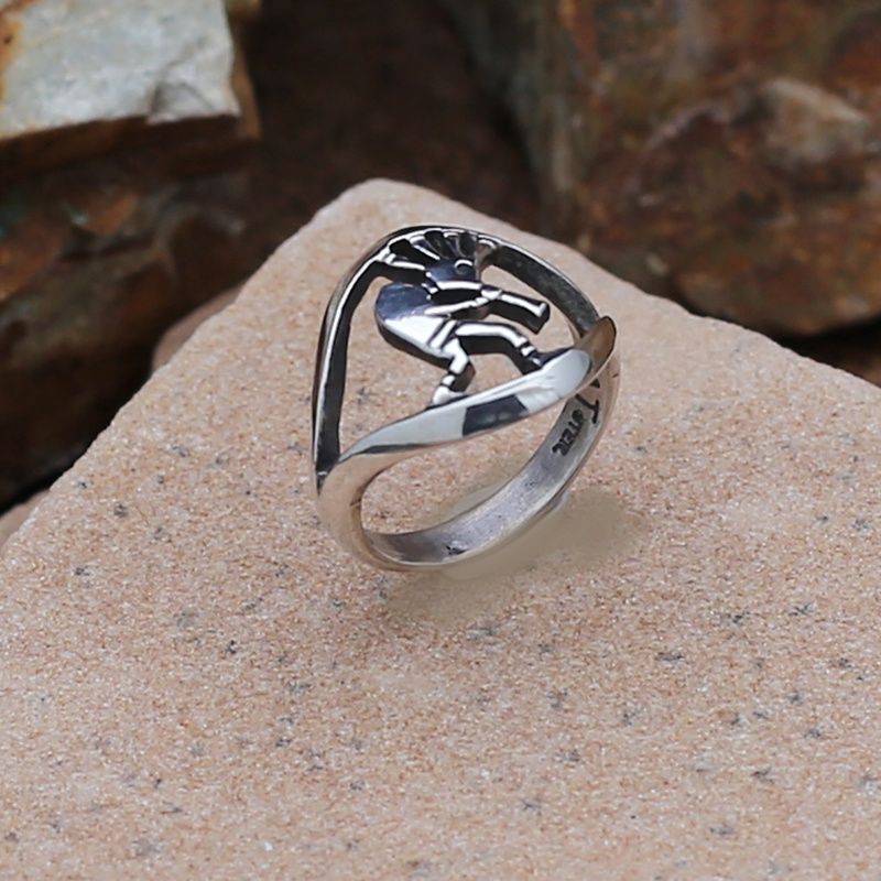 Split design Kokopelli ring, Ring Size: ANA1601