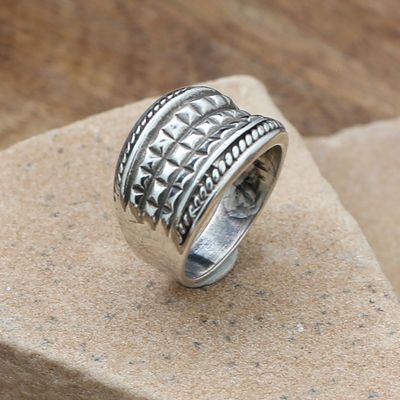 Unique silver ring, Ring Size: BIL817