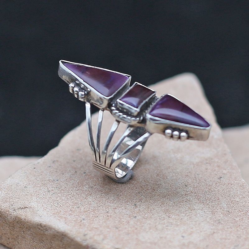 3-Stone Sugilite stone ring, Ring Size: Bil764A